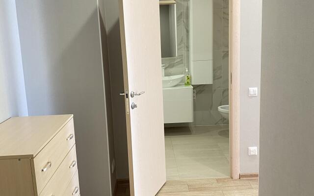 Na Stroiteley 9 flat