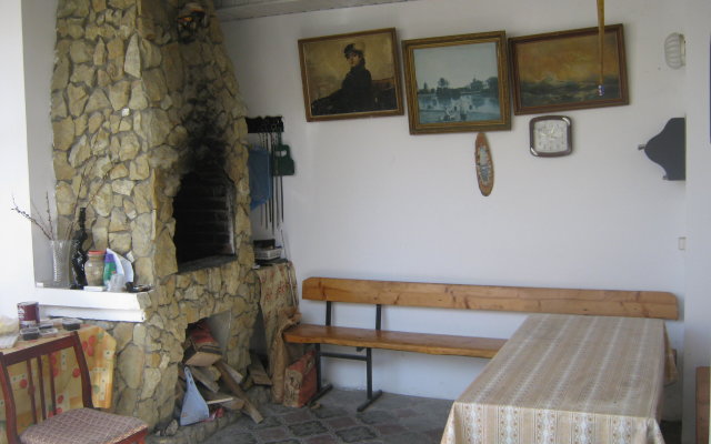 Na Turgeneva 40 Guest House