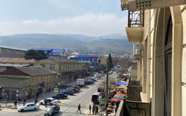 Kvartira V Tsentre Goroda Apartments