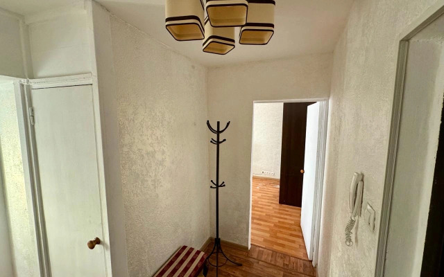 V Luchshem Rayone Flat