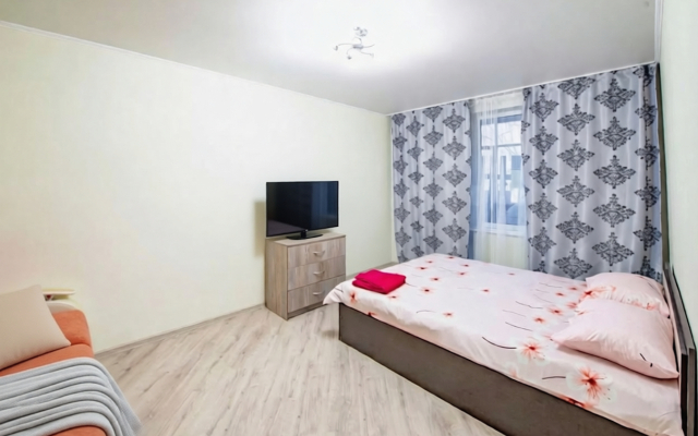 Квартира Уютная Двухкомнатная - Задонский Проезд 14к2