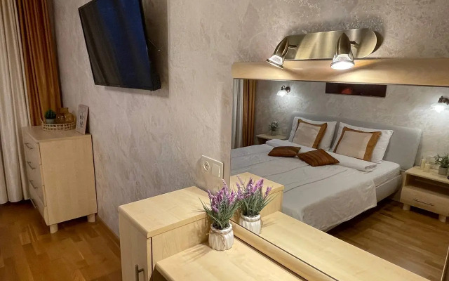 Dvuhkomnatnaya s saunoj u Verhnego ozera Flat