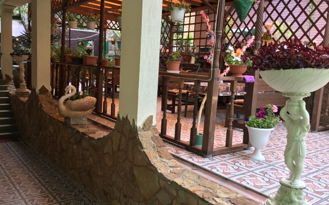 Karina Guest House