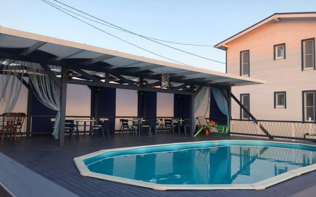Roza Vetrov Guest House