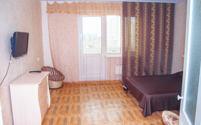 Apartment on Alekseeva 111