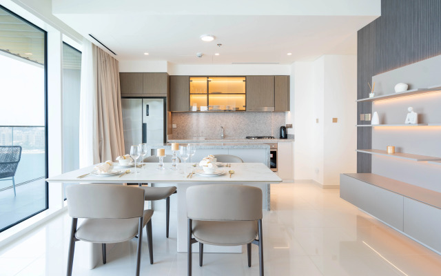 Keyrock Sea & Palm Views Apartments