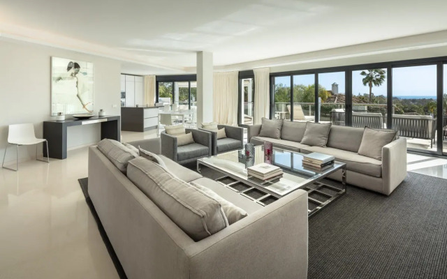 All About Villa Breeze