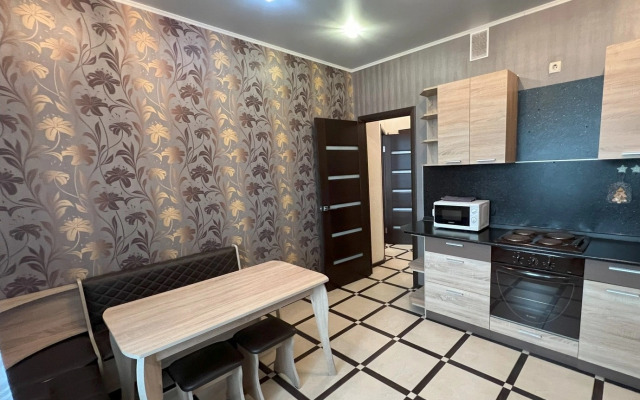 Na Ulitse Revolyutsii 3k1 Flat