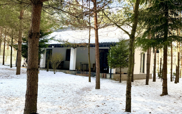 Частный дом Премиальный семейный дом в сосновом лесу