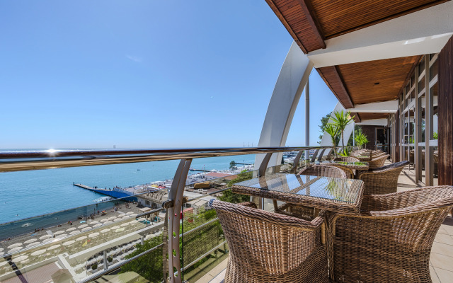 Sereniti Premium Apartment Hotel