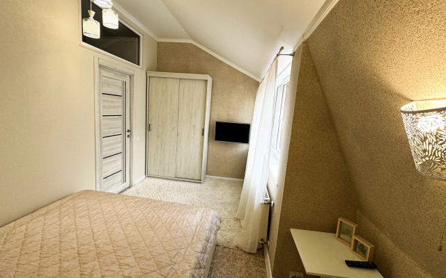Zapovednyij Arhyiz Guest House