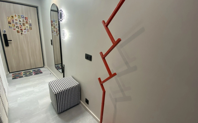 S Monro Flat