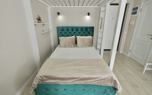 Studiya s panoramnymi oknami naprotiv otelya Mariott Flat