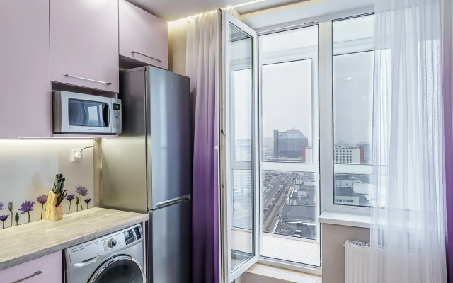 V Novostrojke Na Vyisokom Etazhe Apartaments