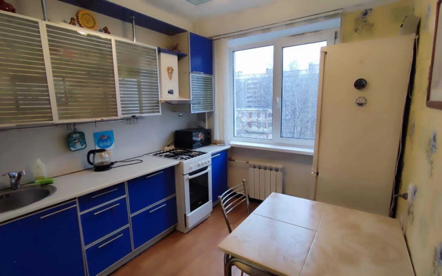 Na Prospekte Khudozhnikov 7k2 Flat