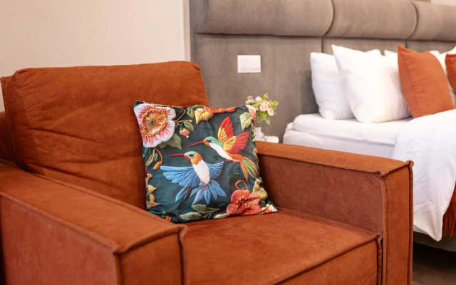 Апартаменты Уютная студия в отеле Mirror