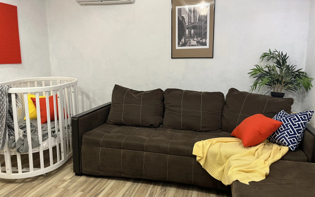 Квартира Холостякова 36