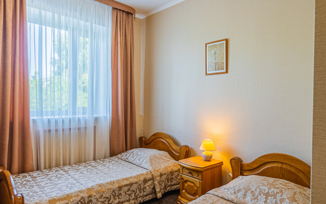 Saratovskaya Hotel