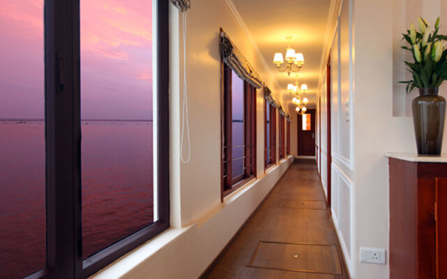 Kerala Houseboats Hotel