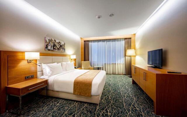 Holiday Inn Baku, an IHG Hotel