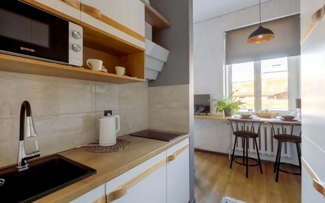 EvroUjut Ujutnaja studija s vidom na sobor Apartments