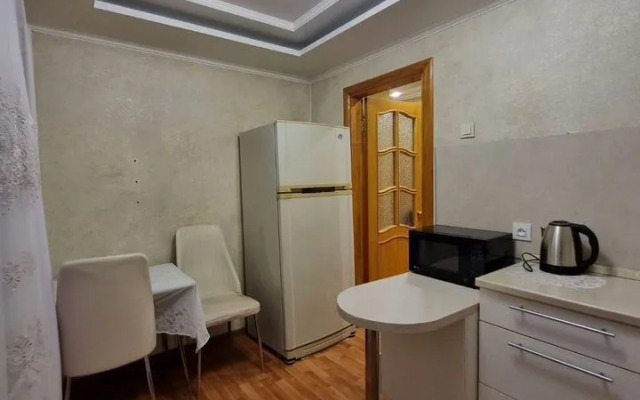 Na Lva Tolstogo Flat