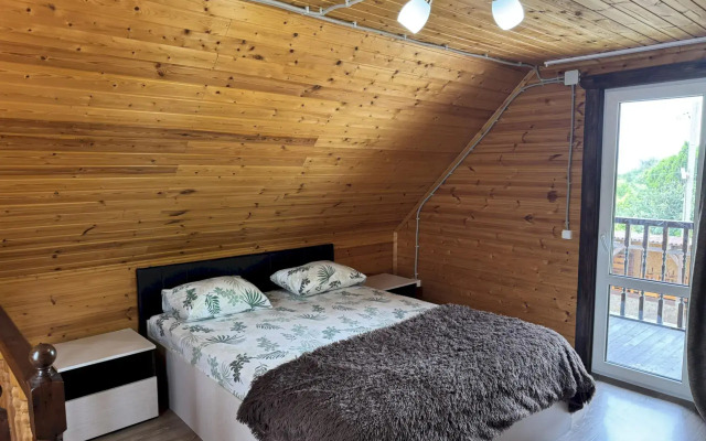 Частный Дом 607 с Балконом Рядом с Морем