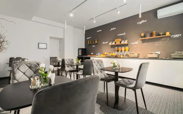 TA Collection Hotel
