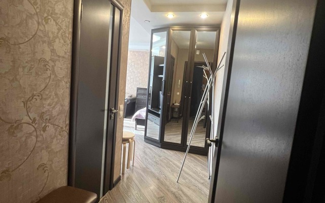 Na Prospekte Chaykovskogo Apartments