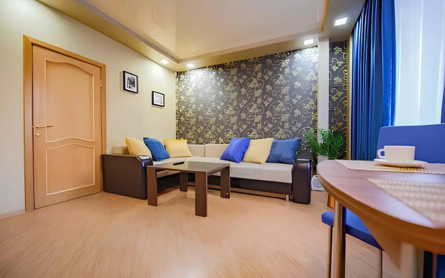 (2-Komnaty) S Dizaynerckim Remontom V Tsentpe Goroda Na Ploschadi Pevolyutsii Flat - Apartment in تشيليابنسك - Photo 2