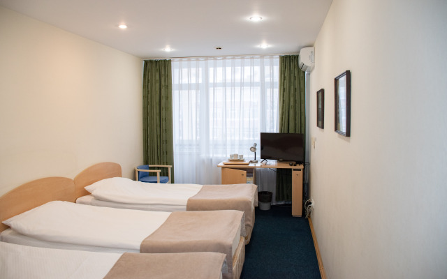 Dis President Hotel