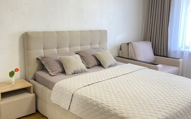 Dvuhkomnatnaya s Otdelnymi Spalnyami v Tsentre Goroda Flat