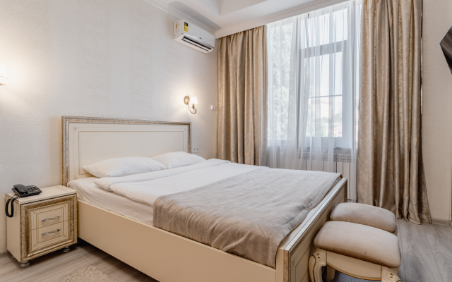 Апартаменты Один Вознесенский 1