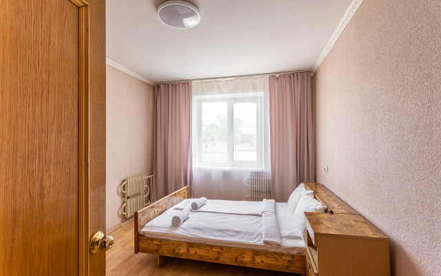 Trekhkomnatnaya Dlya Komandirovannykh Flat