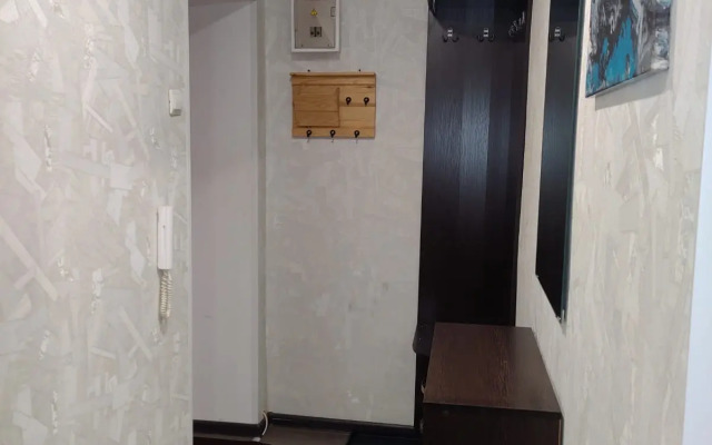 Na Narodnoy Flat