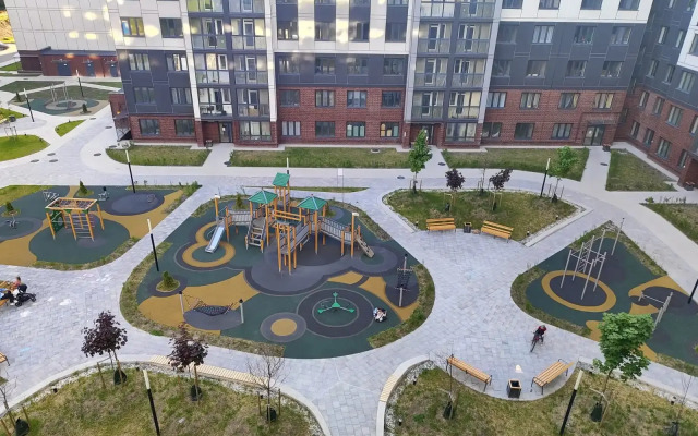 Bolshaya Dvukhkomnatnaya Kvartira V Kaliningrade Flat