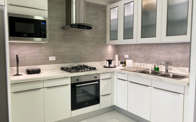 Monaco XII Apartments