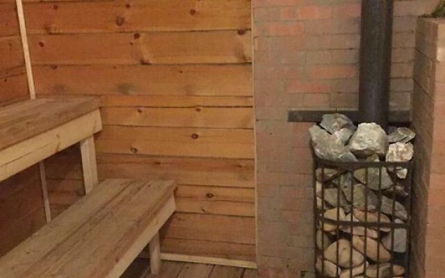 Novaya Volna Guest House