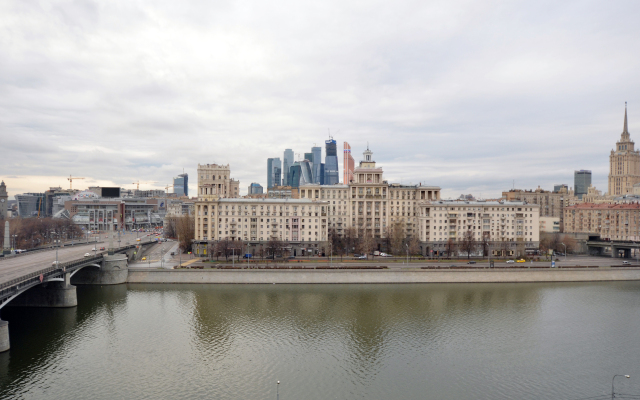 Smolenskaya  10 Apartments