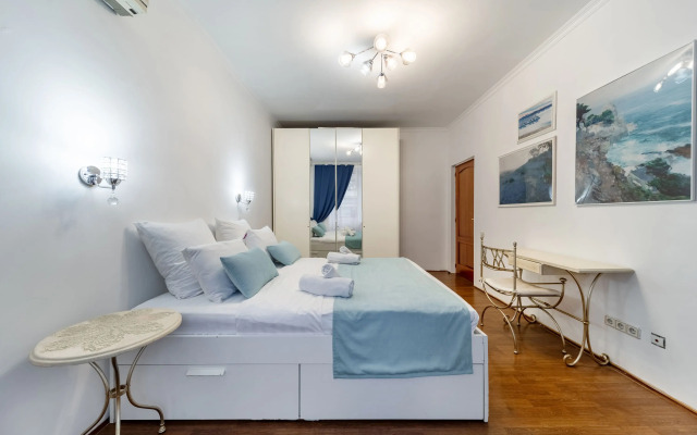 Квартира 3-ком квартира на Новинском б-ре 7 BonApart