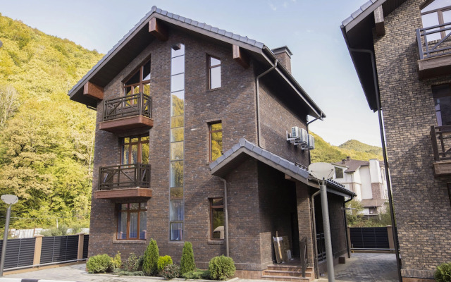 Shale Gorki Villadzh