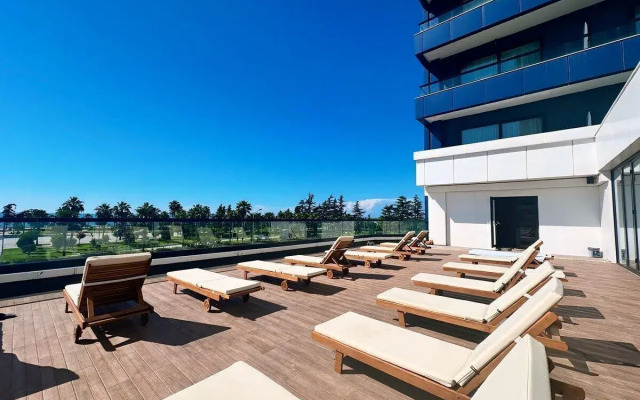 White Sails A 409 Apartments