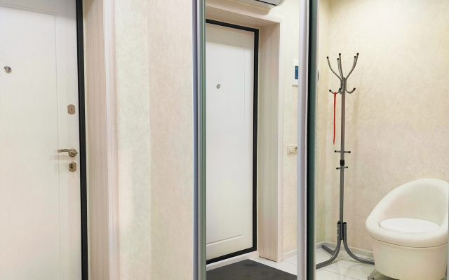 Na Sevastopolskoy Ulitse 9A Flat