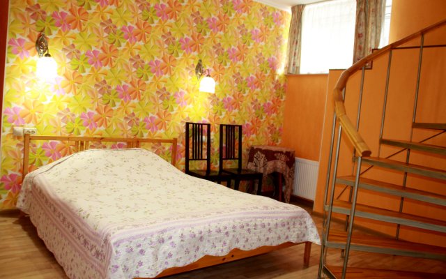 Naprotiv Sanatoriya Viktoriya Apartments