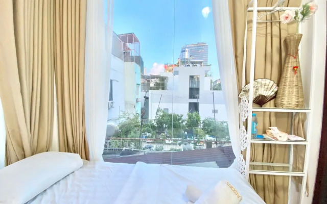Cherry Blossom Entire Bui Vien Private house