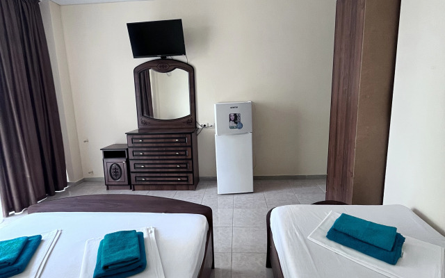 Hristaki Guest House