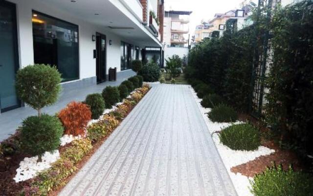 Best Home 26 Cleopatra Legacy No 8 Apartments