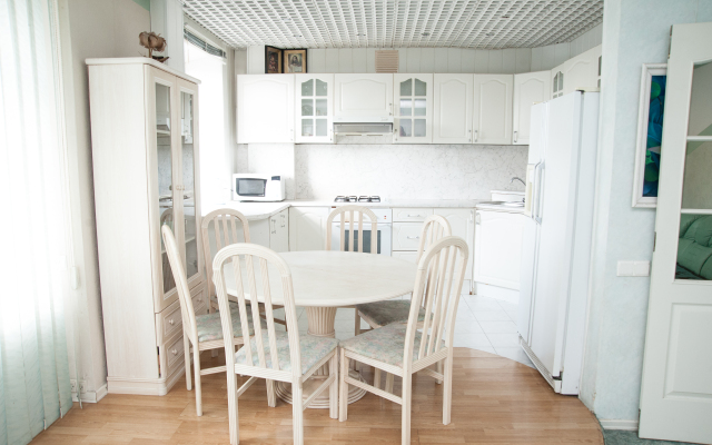 Апартаменты у площади Горького