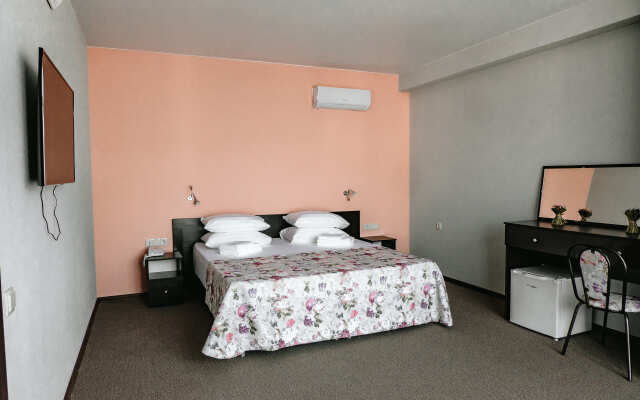 Regina-Abhaziya Hotel