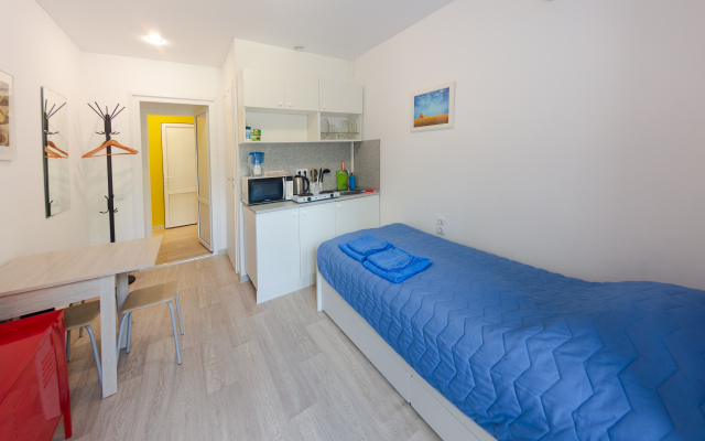 Na Cherepovetskoj 3 Apartments